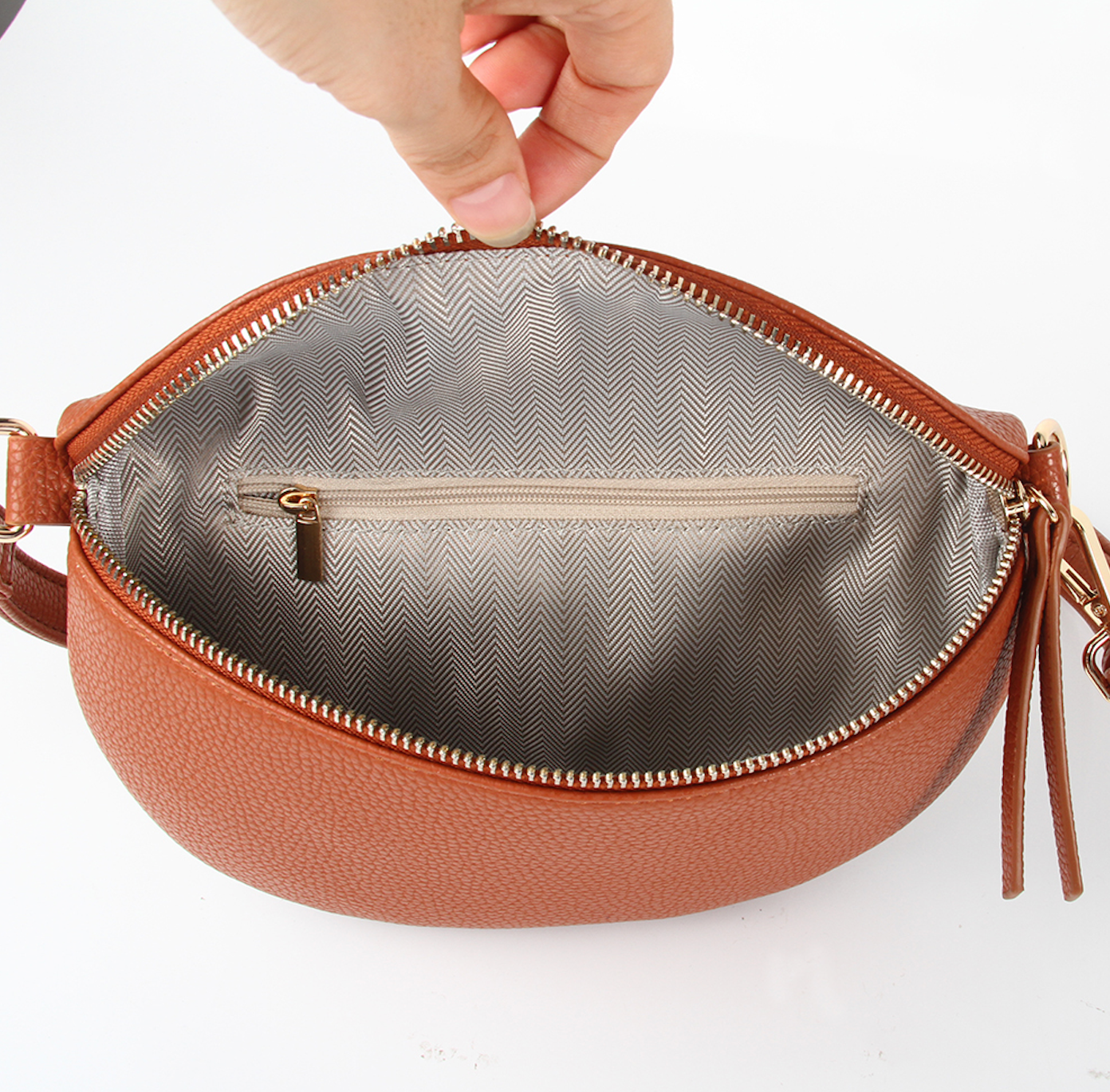 Justine Brooks Crossbody Bag Rust
