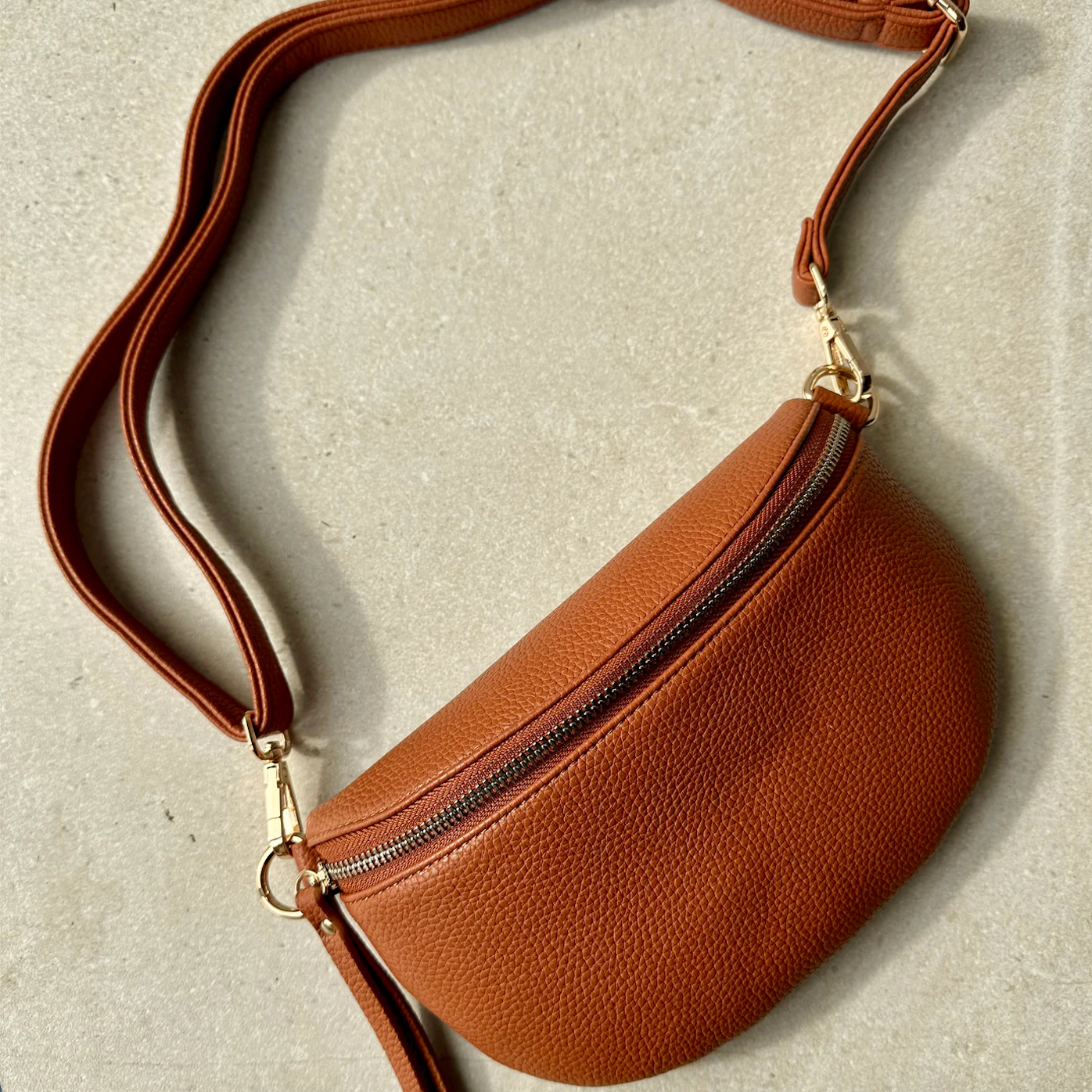 Justine Brooks Crossbody Bag Rust