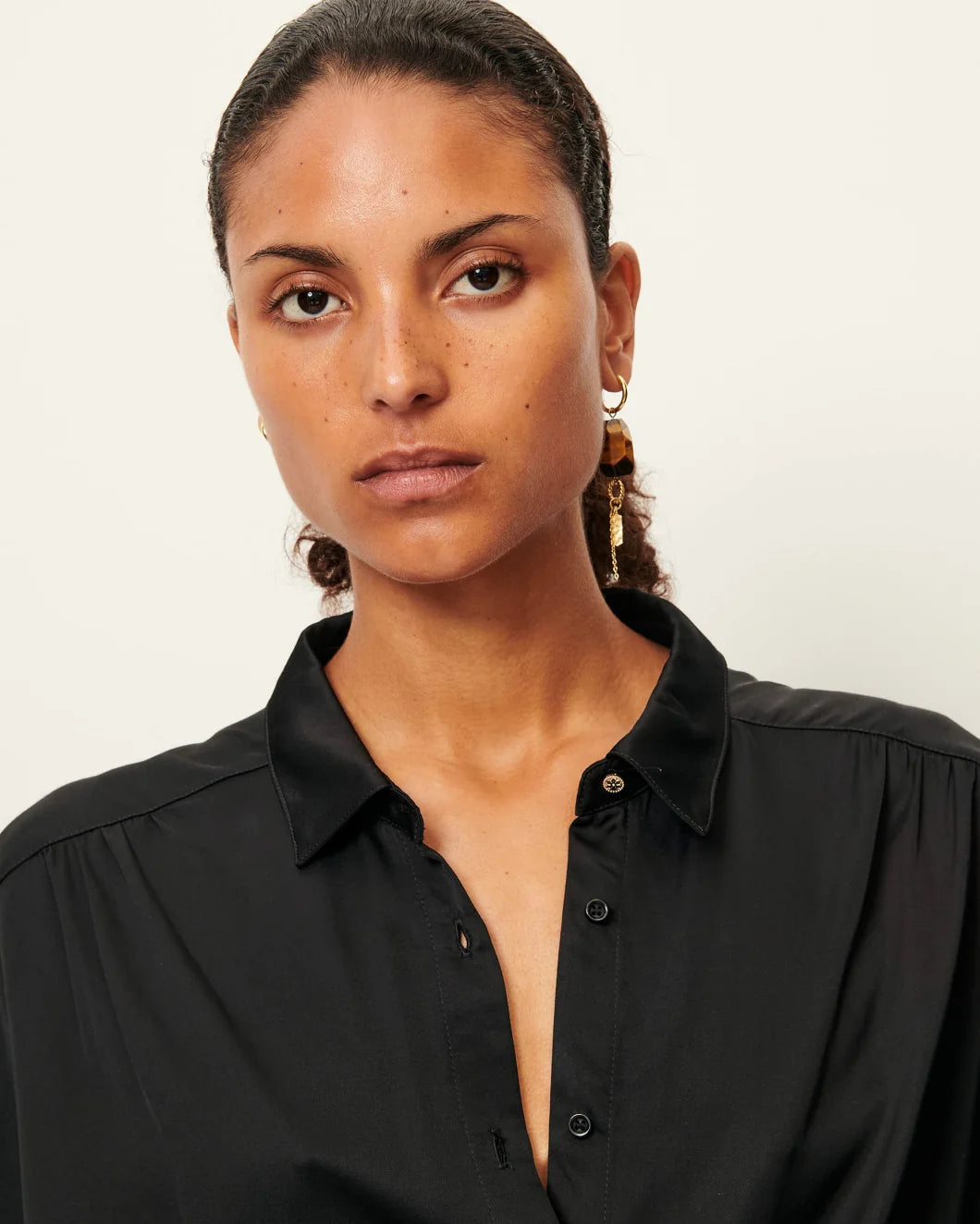 Sessun Toti Stone Earrings