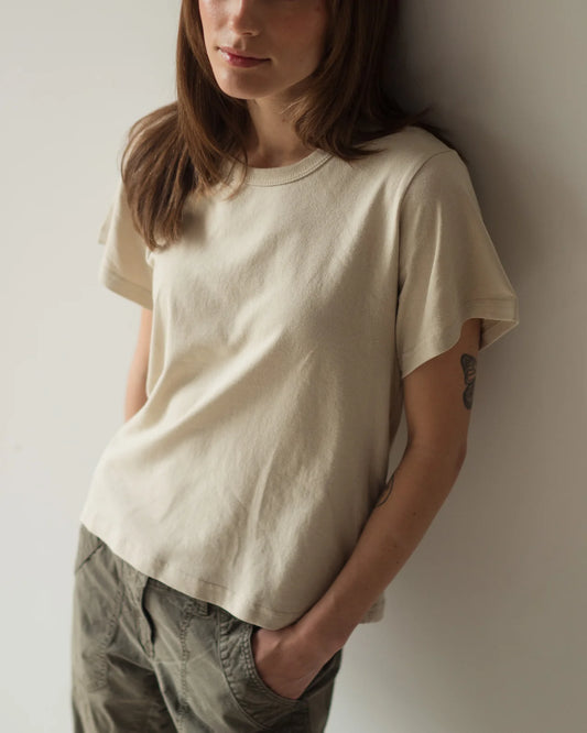 Anian Womens Circular Crop Tee