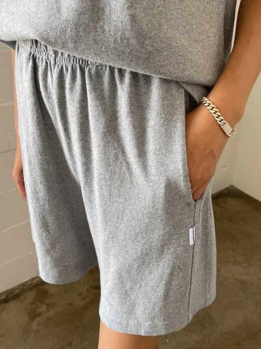 Le Bon Shoppe Flared Basketball Shorts (+4 colours)