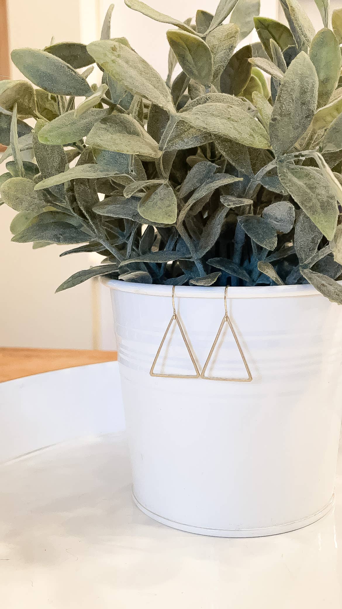 Clover & Coast Basic Small Triangle Earring