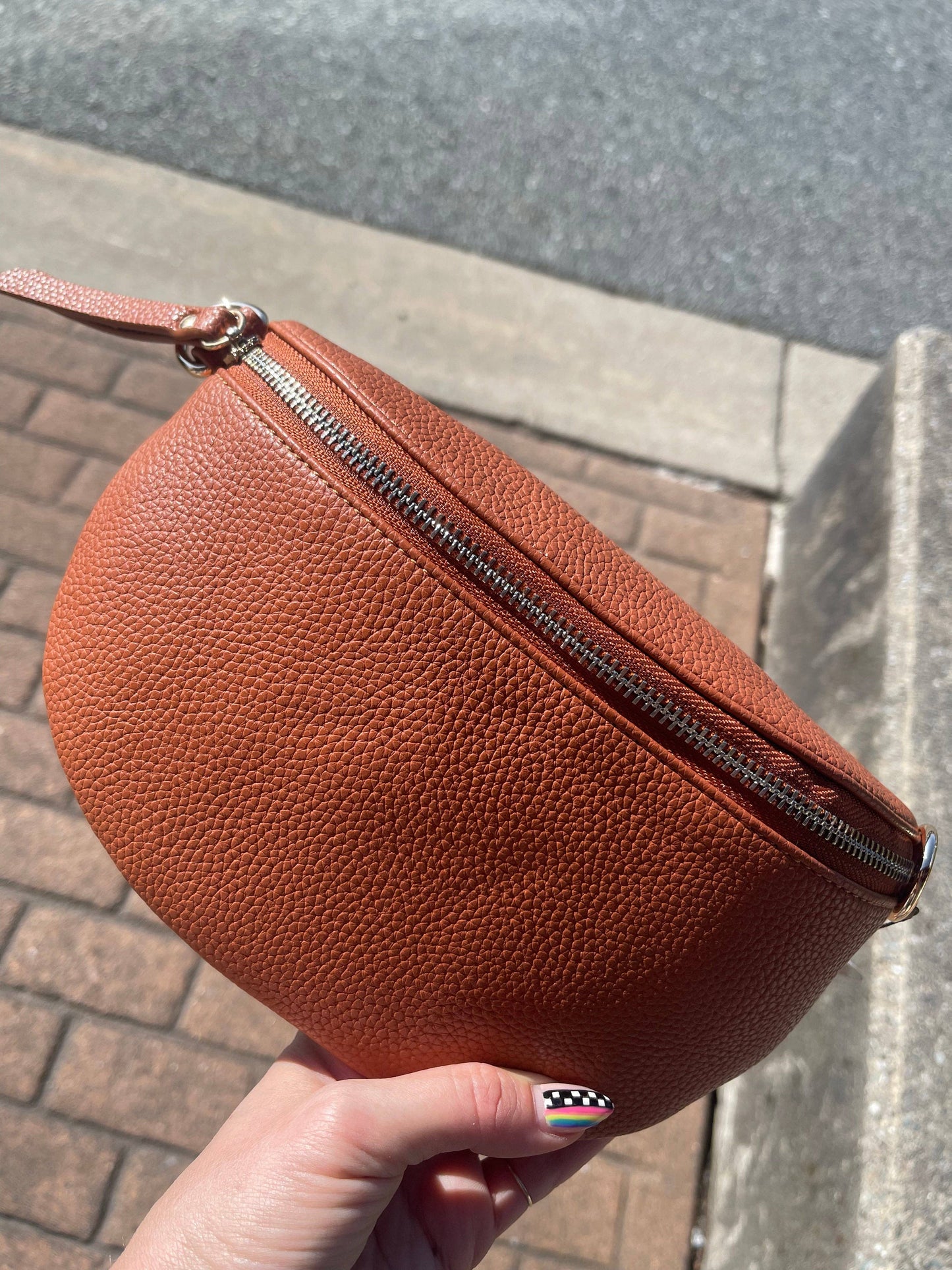 Justine Brooks Crossbody Bag Rust