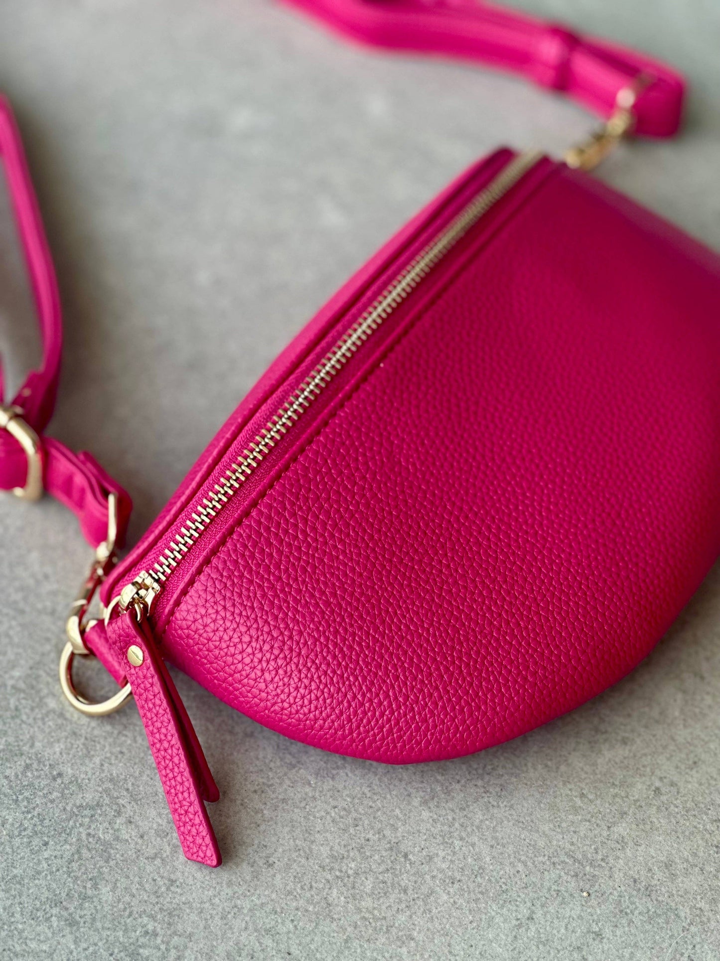 Justine Brooks Crossbody Bag - Pink