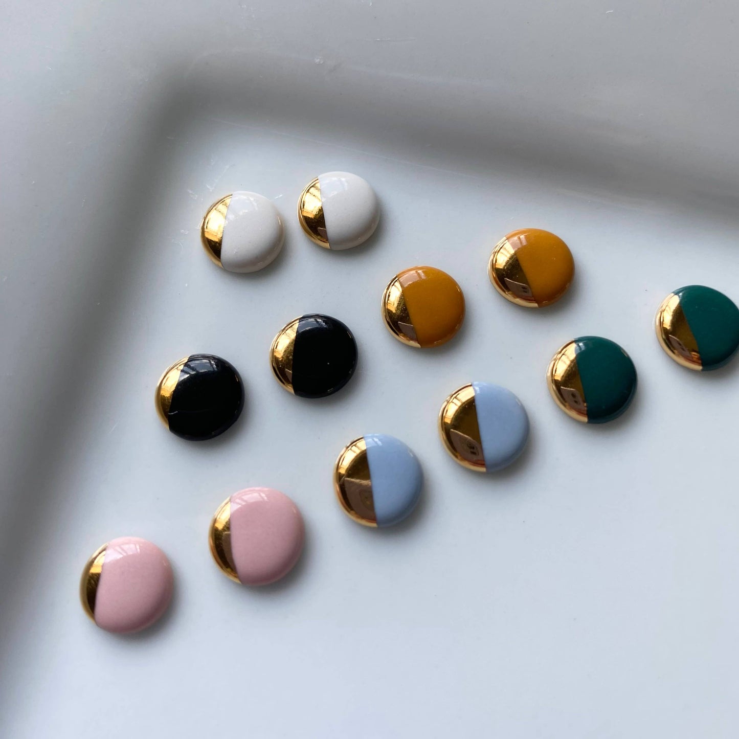 Ellie Parker Classic Circle Ceramic Studs