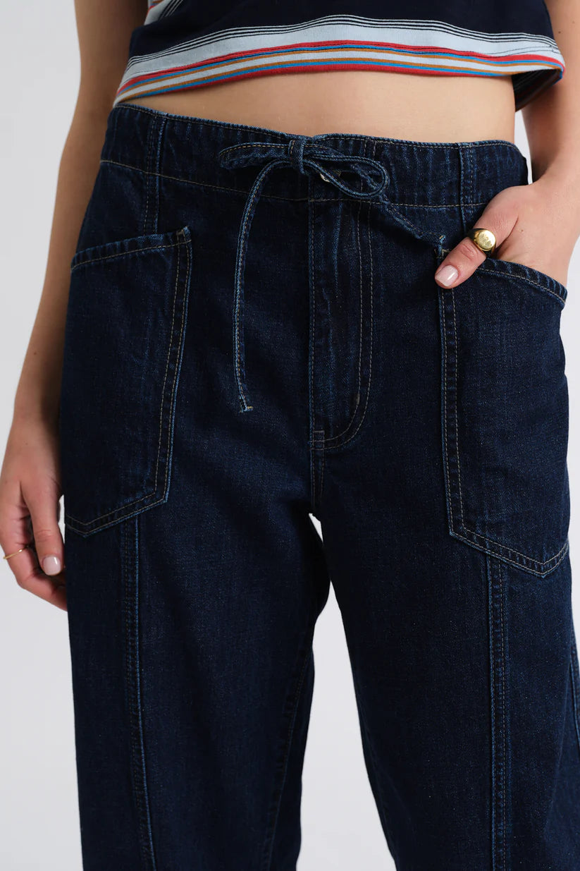 Daze Villa Drawstring Barrel Leg Jeans