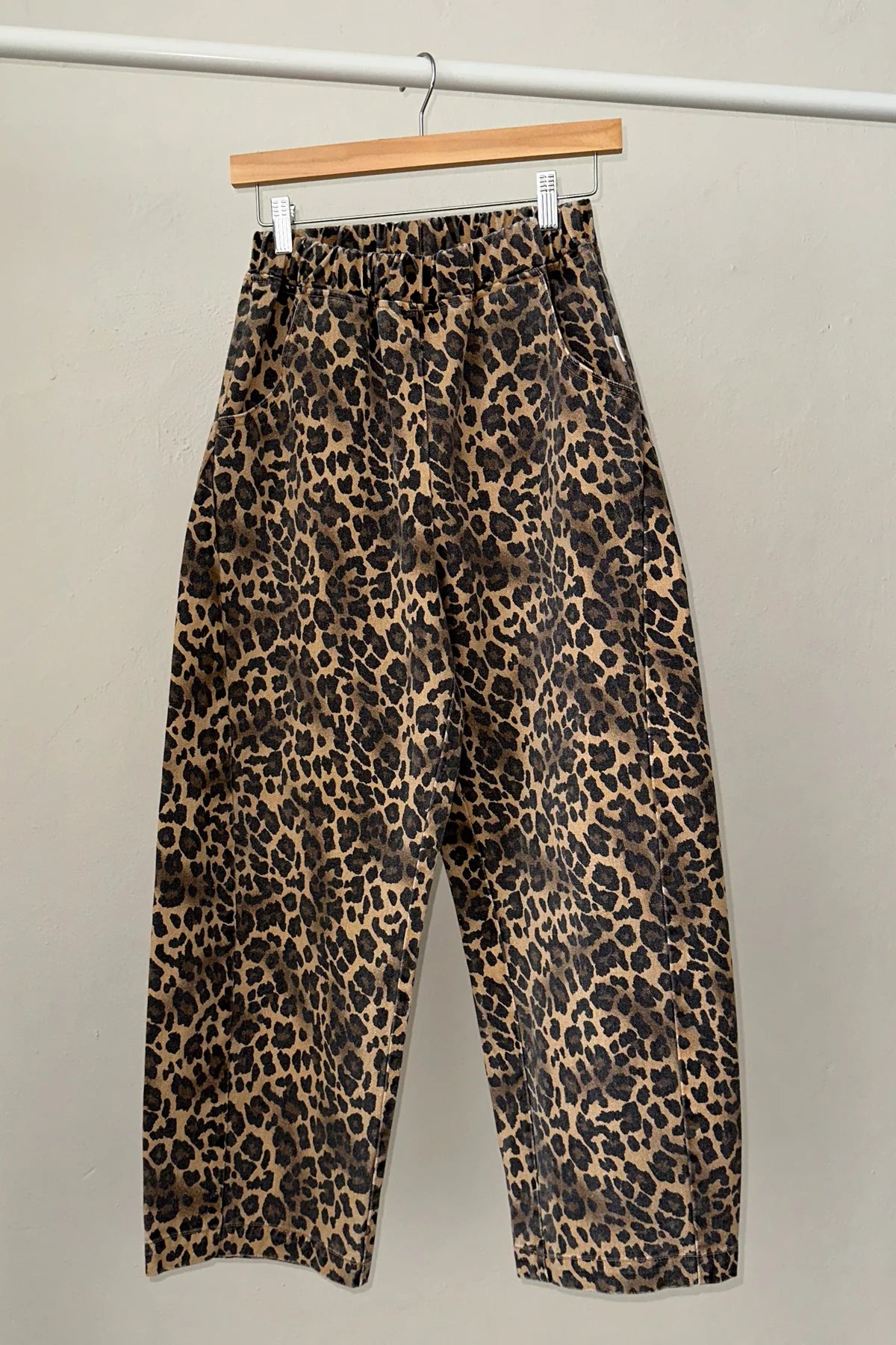 Le Bon Shoppe Long Arc Pants Leopard