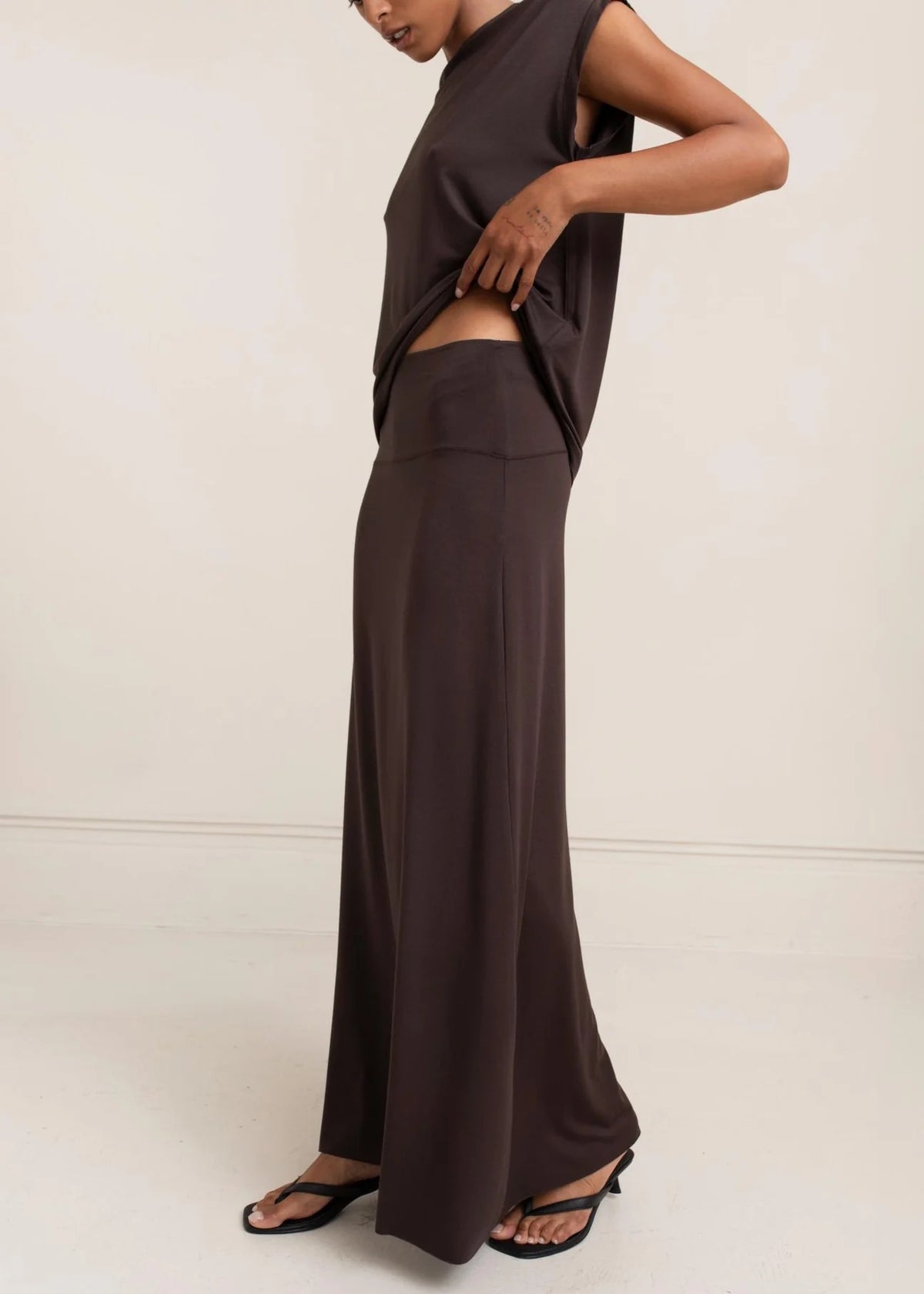 Paper Label Tilda Sleeveless Shirt (+2 colours)