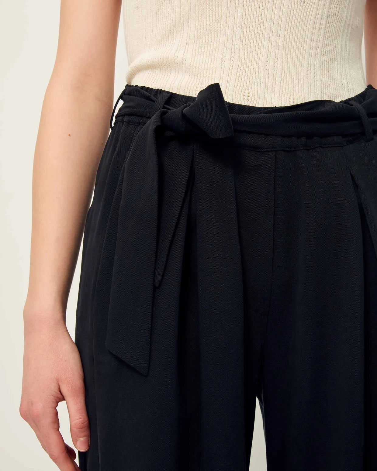 Sessun Rim Black Pants