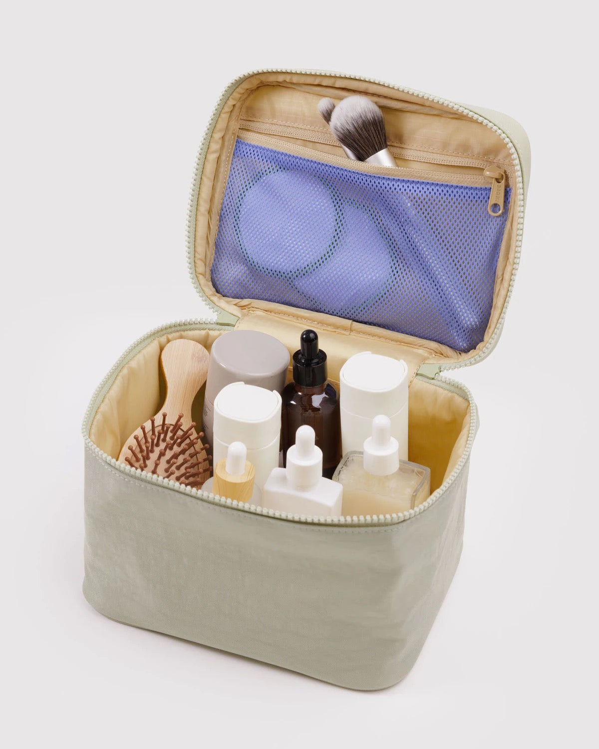 Baggu Large Cosmetic Case (2 colours)