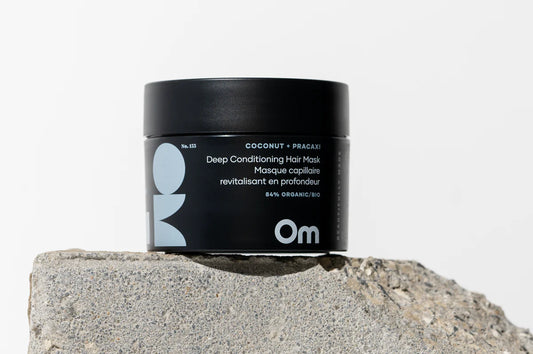 Om Orgaincs Coconut + Pracaxi Deep Conditioning Hair Mask