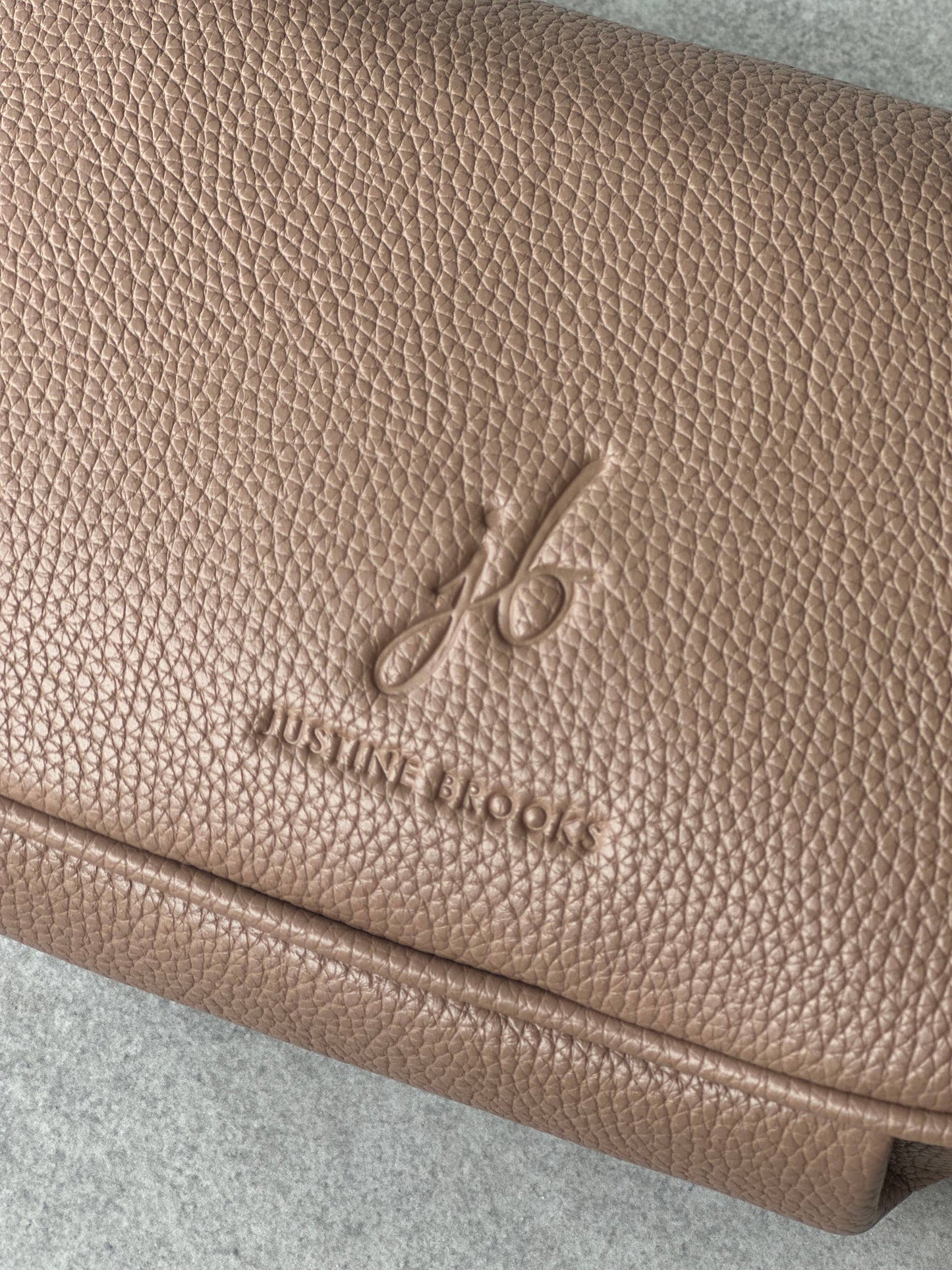 Justine Brooks Oversize Crossbody Bag - Tan