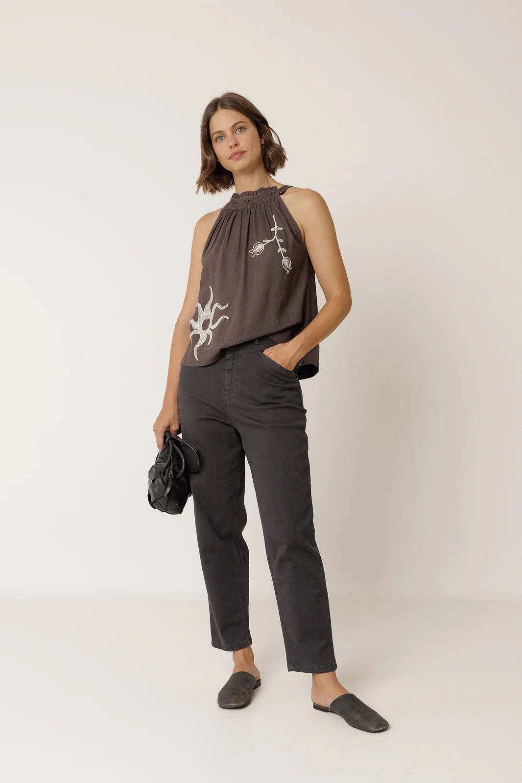 Indi & Cold Mom-Fit Jeans ( 2 colours)